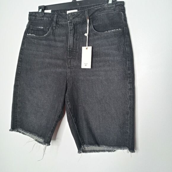 GOOD AMERICAN Good '90s Bermuda Shorts - Picture 4 of 10